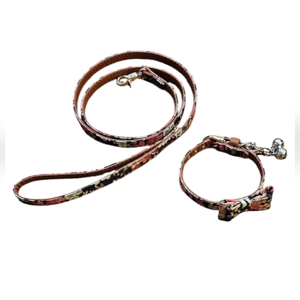 Small Floral & Faux Leather Leash & Collar w/ Bells​​​​​ - Picture 2 of 5